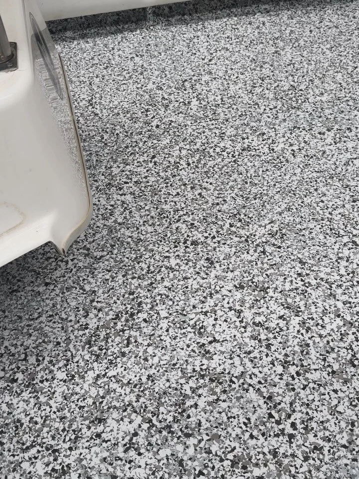 Something a bit different for us. Client removed the old carpet, and we&rsquo;ve come in with the @norglasspaints sealer, with sprinkled flaxes and 2 coats of 2pac Clear. 

This one came out a treat ✨✨