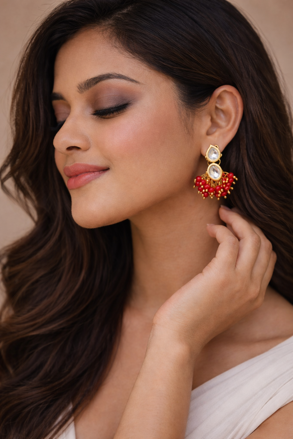 Simple Kundan Set Red Earring 2.png