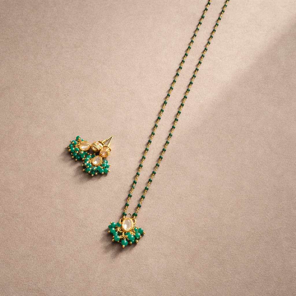 Simple Beaded Kundan Set