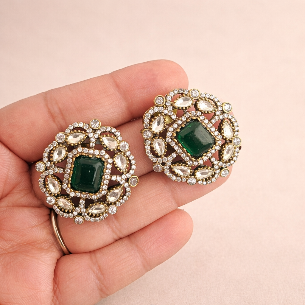 Green Stone Victorian Inspired Choker Set Studs Only Neutral.png