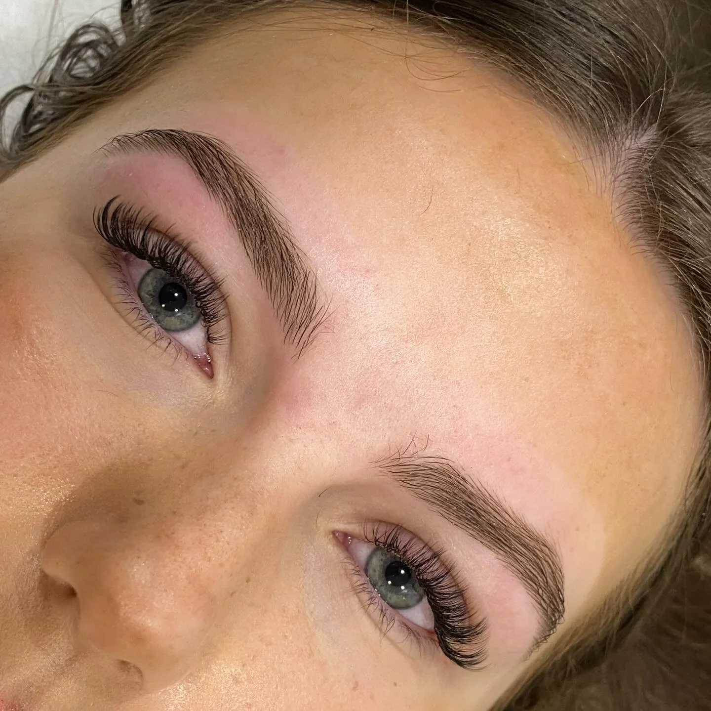 Pretty lashes for the Birthday Girl 🩷 

#lashespenrith #beautypenrih #eyelashextensions #browwaxingpenrith