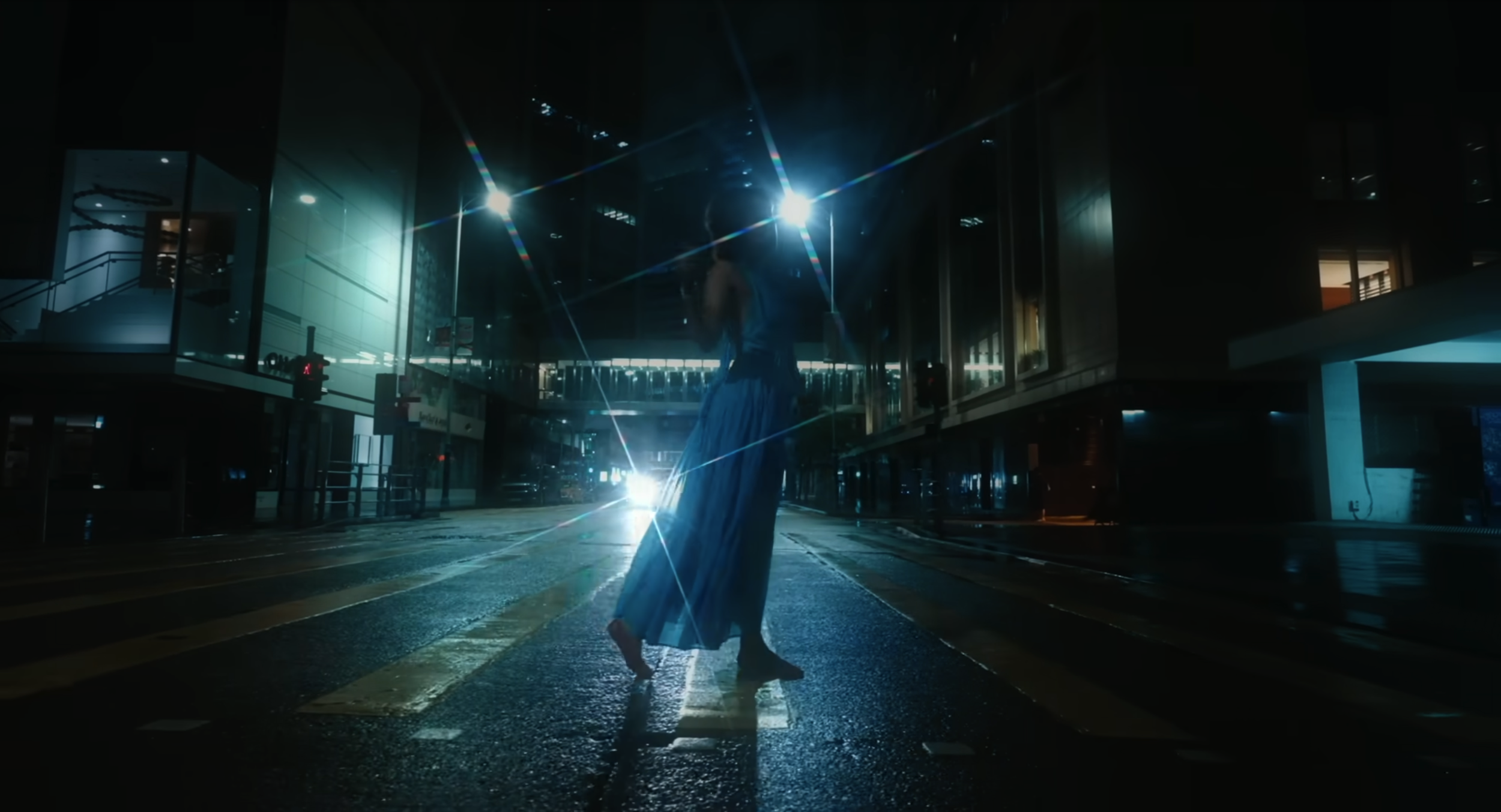 AUSINHIN - NIGHT