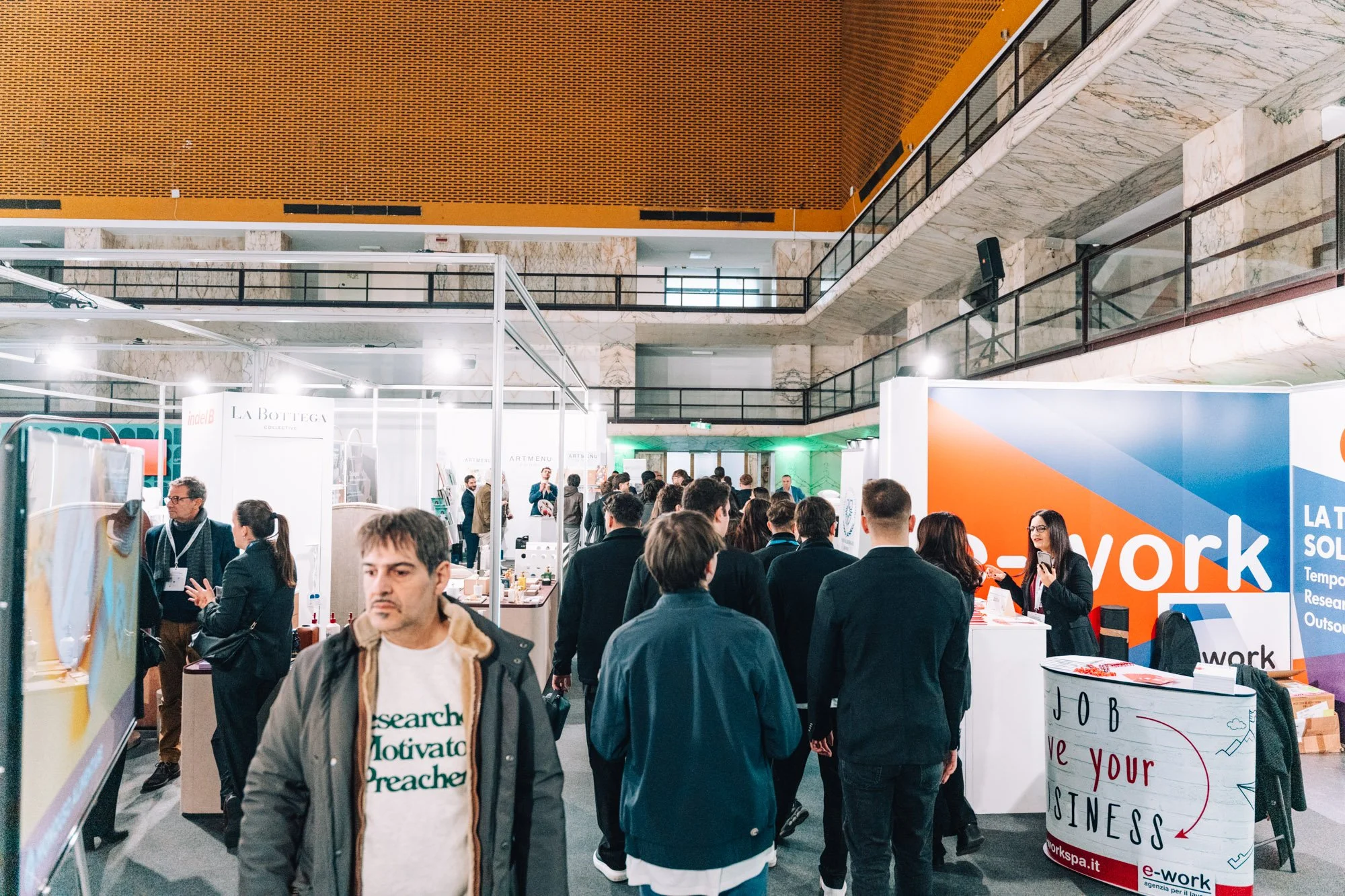 24 sala espositiva.jpg