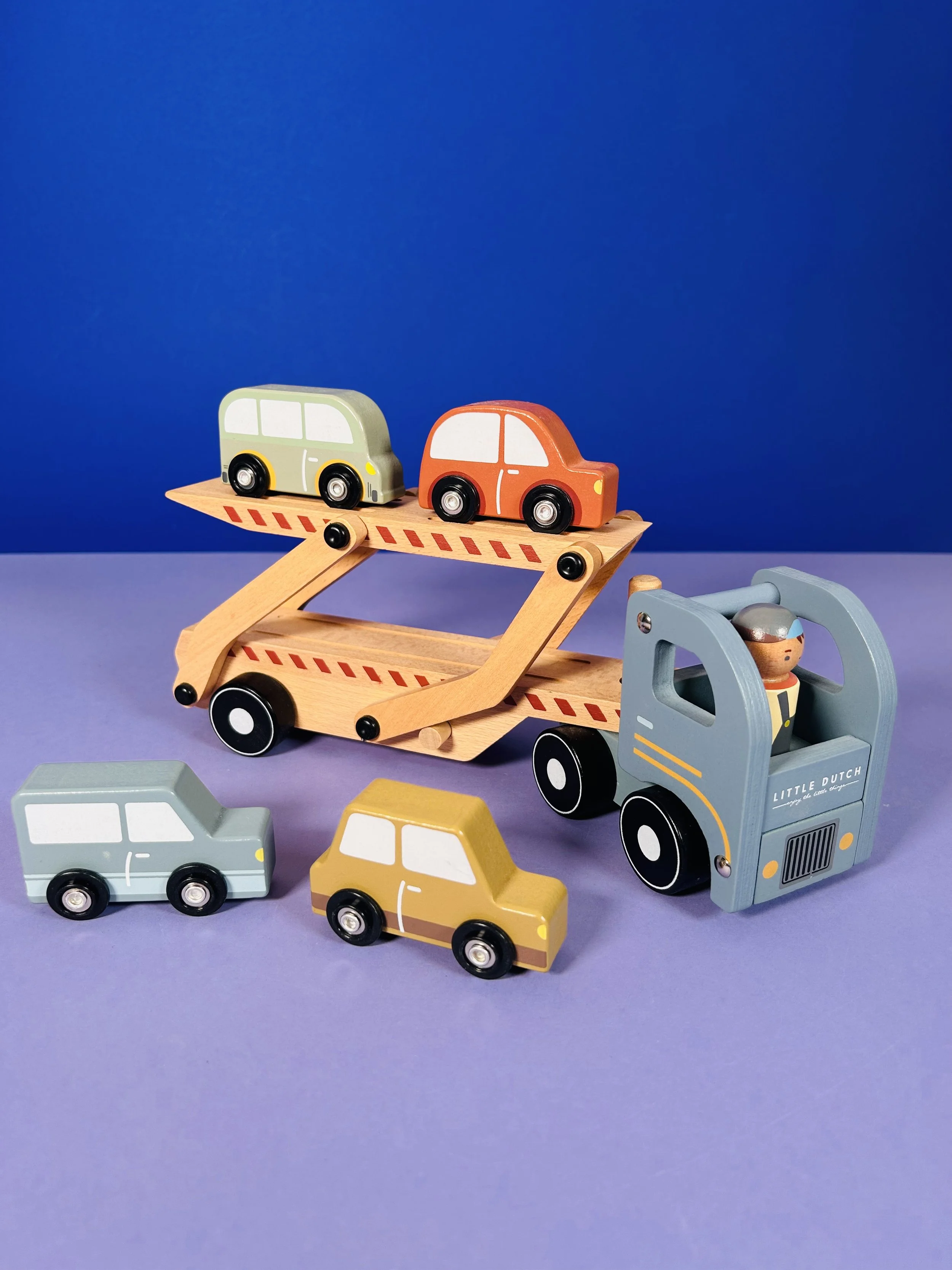 Truck en bois   -	Little dutch