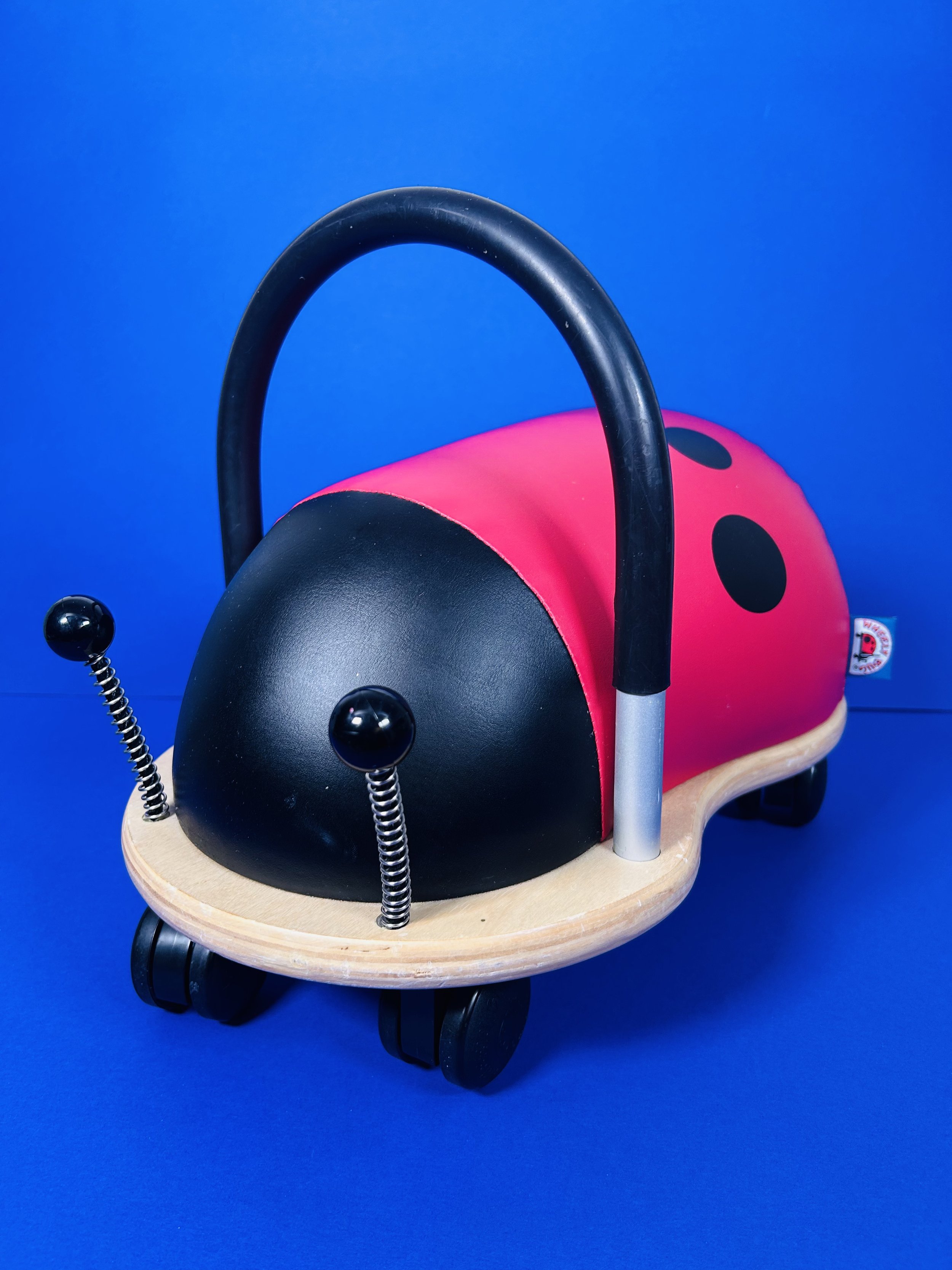 Coccinelle 	-  Wheely Bug