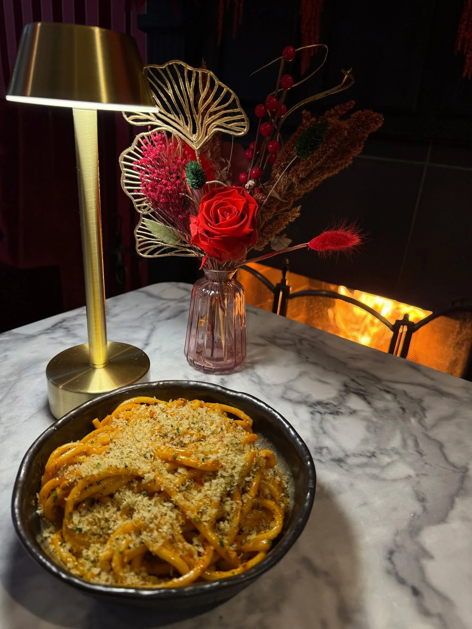 Drumroll please.....Our Chef&rsquo;s Exclusive Pasta of the Month is here! Meet the Bucatini Alla Romana
Bucatini Pasta &ndash; Smoked Pancetta &amp; Sunblush Cherry Tomatoes &ndash; Confit Garlic Crumb

Here for a limited time only 🔥