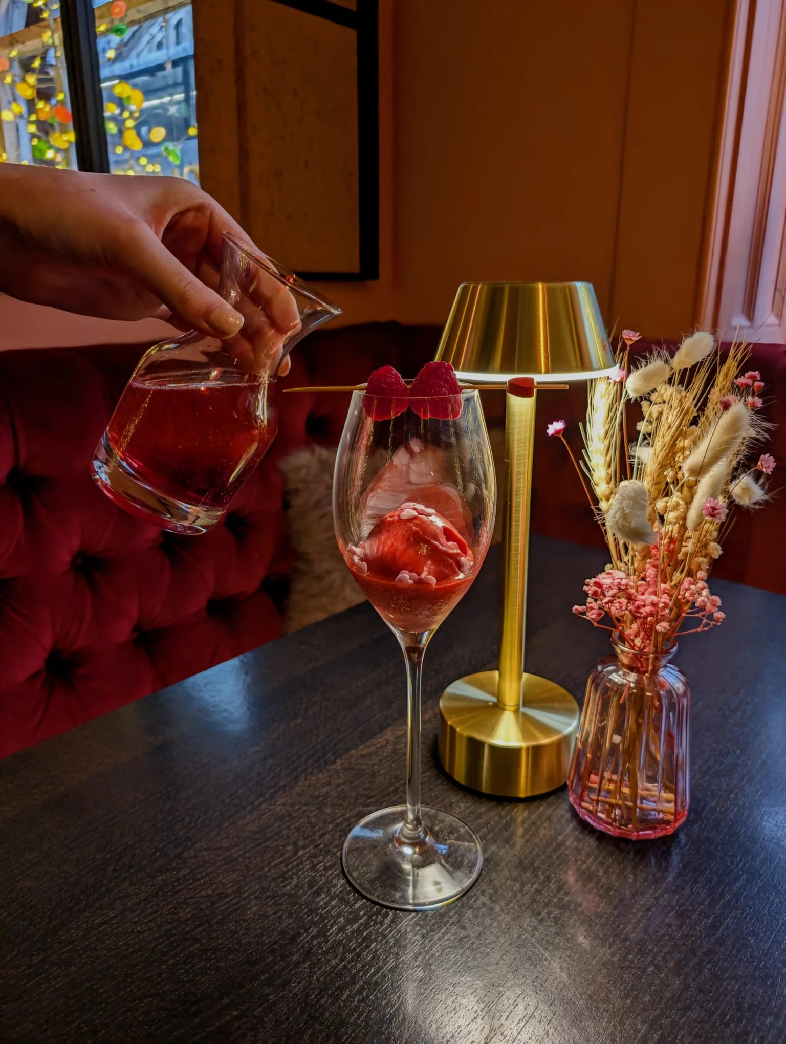 The Bubbles n' Brunch returns for Mother's Day! 💐

Our most popular cocktail last Mother's Day makes its return to celebrate the special lady in your life. Join us for lunch and get a glass of Cremant on us for Mum 🥂

Book now online or 01738 234 3