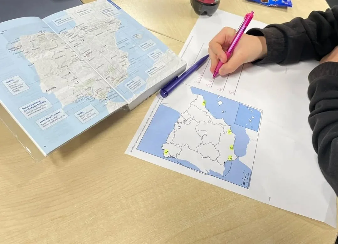 Look at this amazing Spanish map work created by one of our talented pupils! 🌍🖍️
They&rsquo;ve worked so hard learning countries, cities, and Spanish vocabulary &mdash; &iexcl;muy bien hecho! 👏💪❤️🇪🇸

#SpanishLearning #LanguageFun #learning #Tui