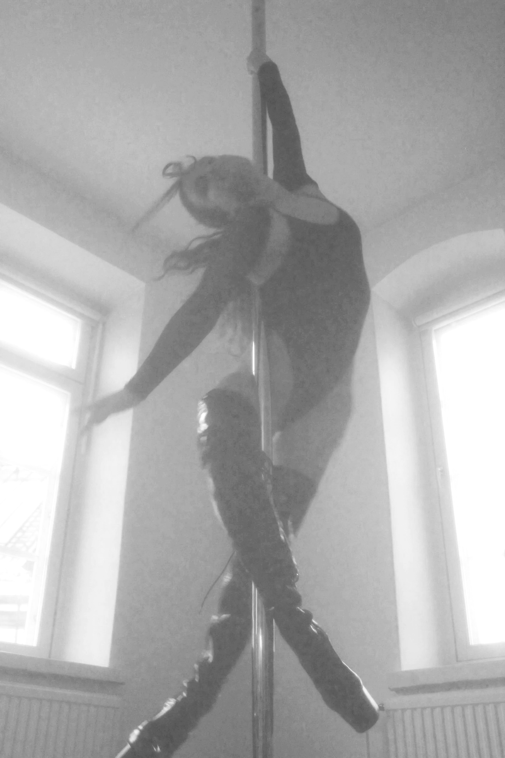 Pole Tricks Workshop 27.6. 15:00-16:00