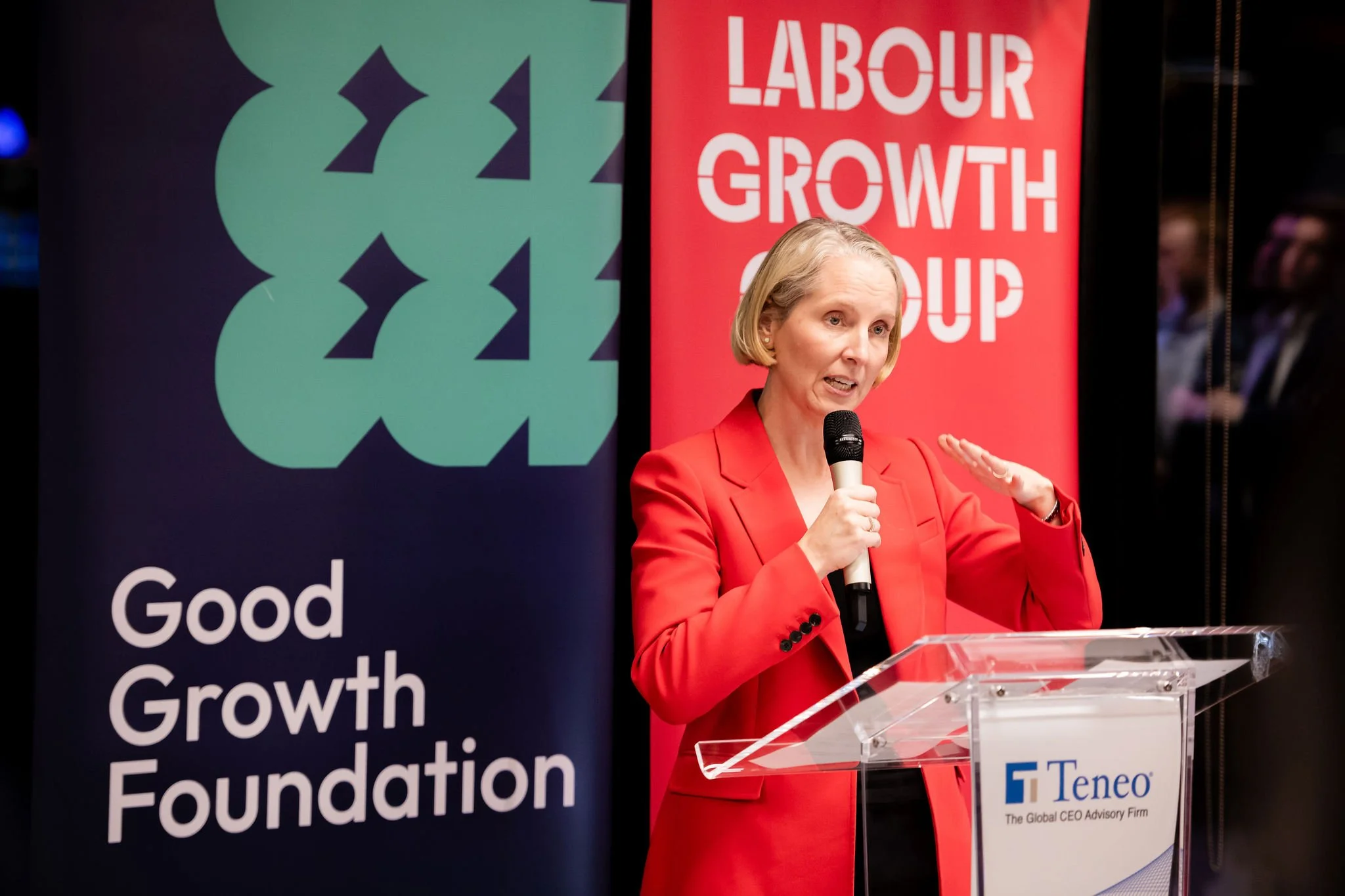 Secretary of State Emma Reynolds speaking at the GGF x Labour Growth Group Christmas Party