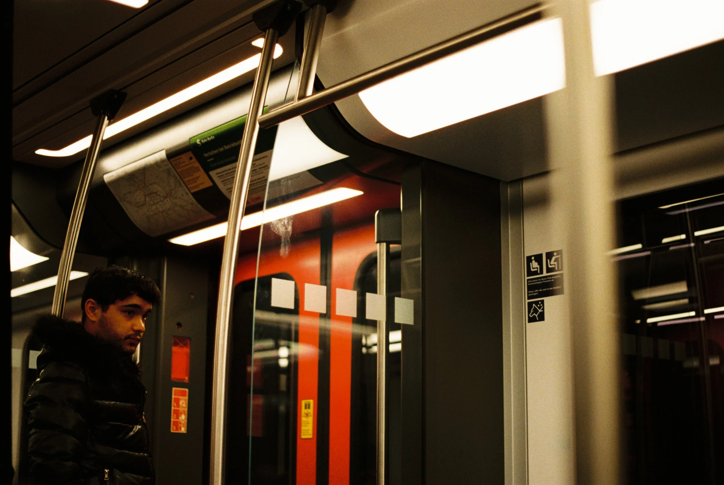 R1-07050-006A.JPG