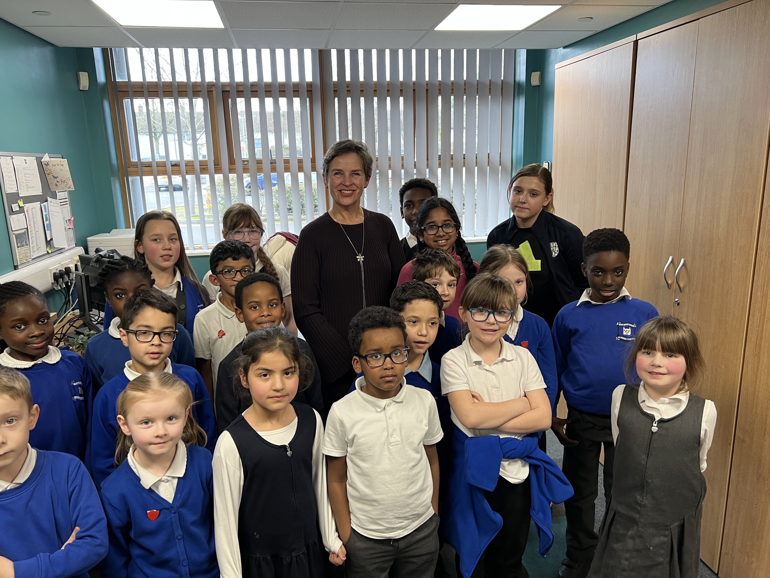 Moat House Primary Welcomes Mary Creagh MP