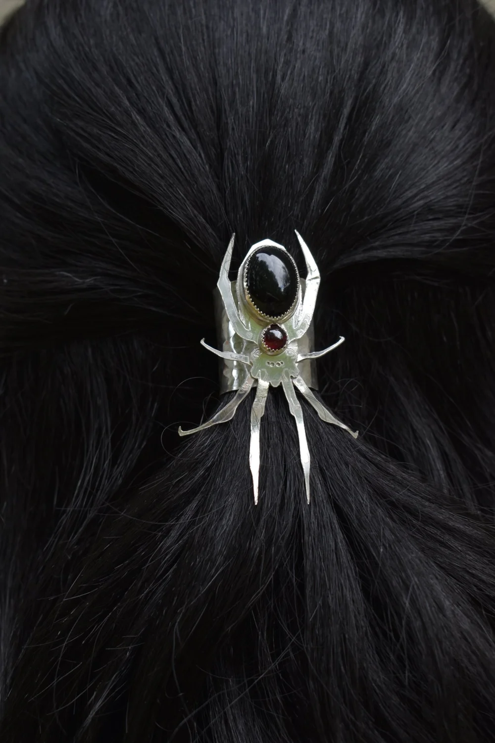 Aranae Lux Spider Braid Band — Silver to Strands