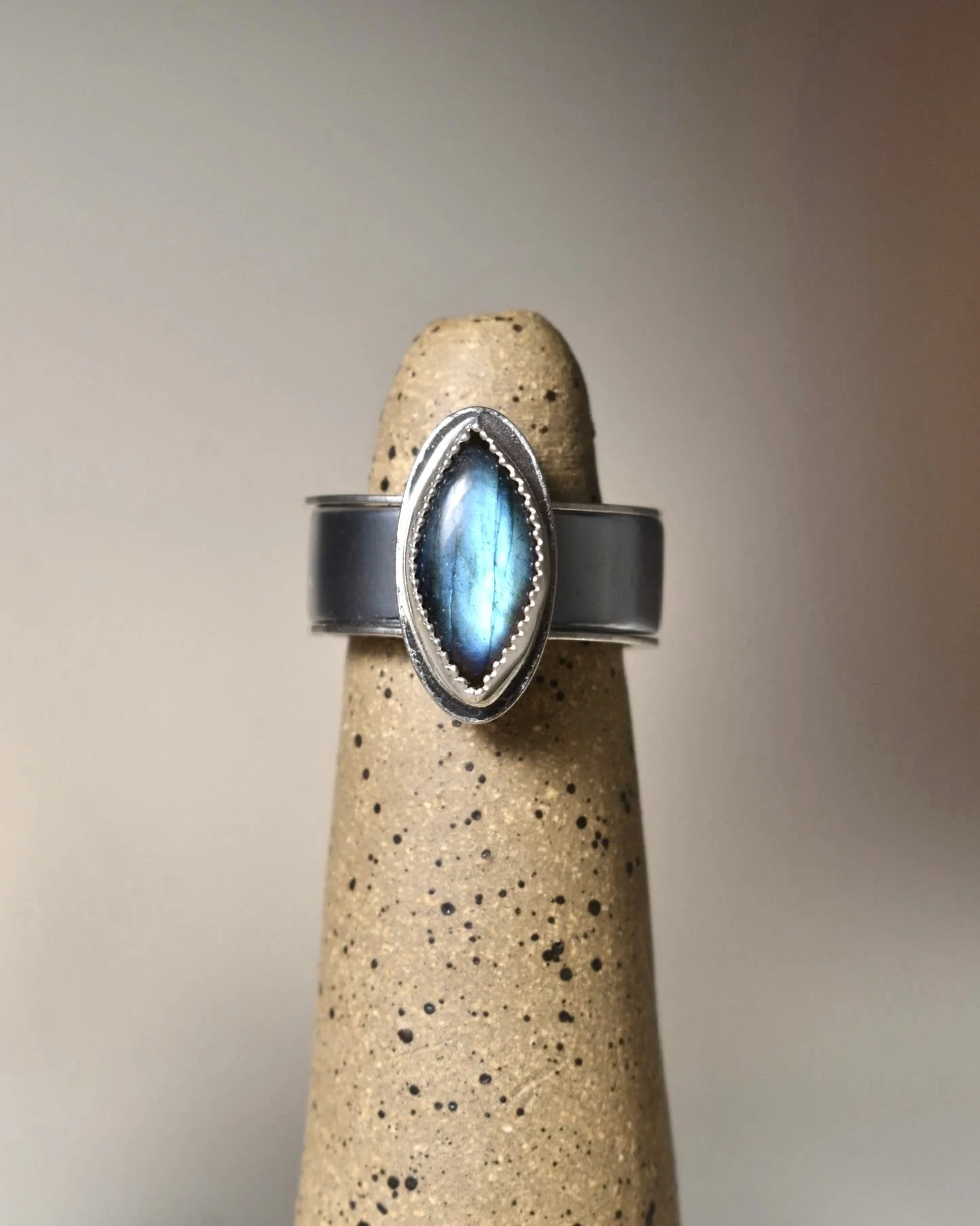 Labradorite Smart Ring Adornments