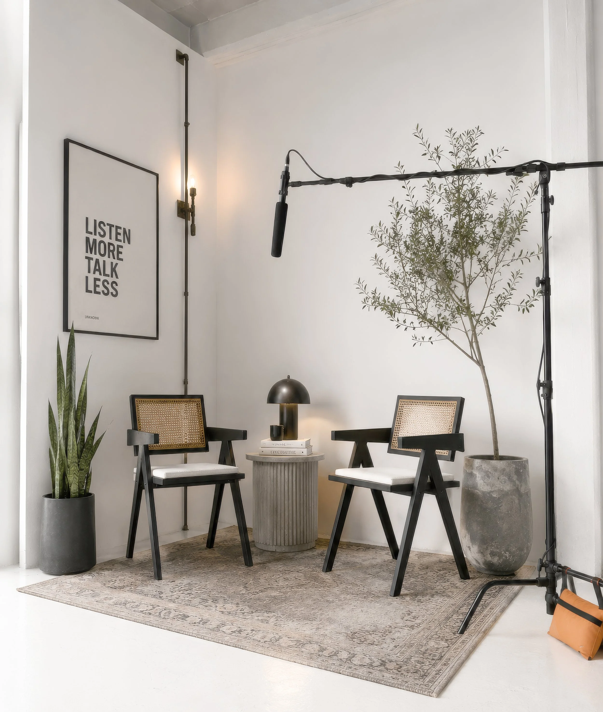 +EYE_Corner-Interview_Vert_SetDesign_1.jpg