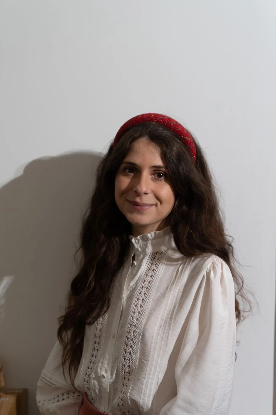 DÉLIA SZABO – Fondatrice & directrice artistique de Digame.
Après une formation en arts appliqués, Délia fonde Digame, une agence événementielle parisienne spécialisée dans la création d'expériences sur-mesure mêlant savoir-faire artisanal, direction