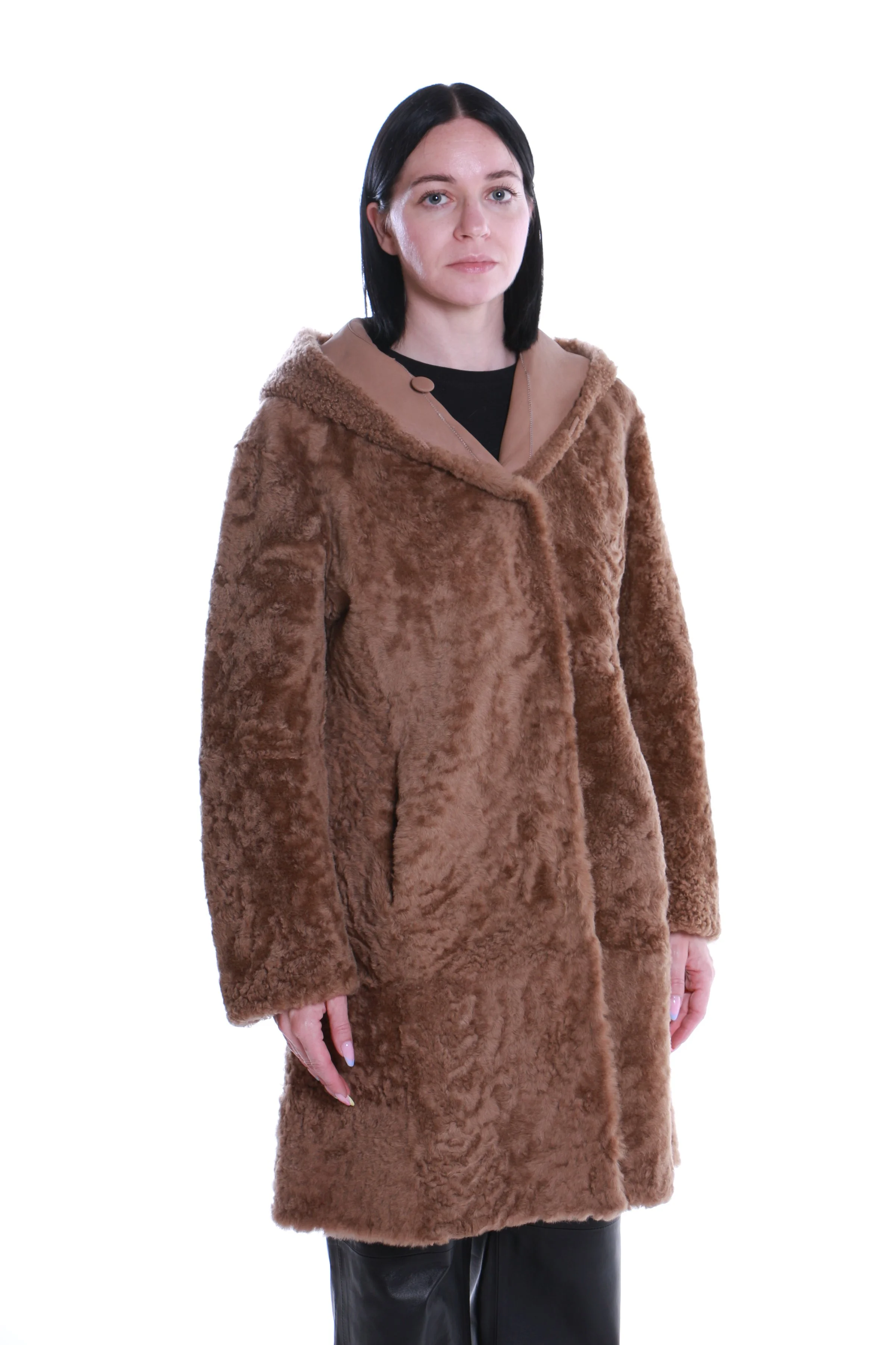 Cappotto in shearling reversibile con cappuccio – color vicuña
