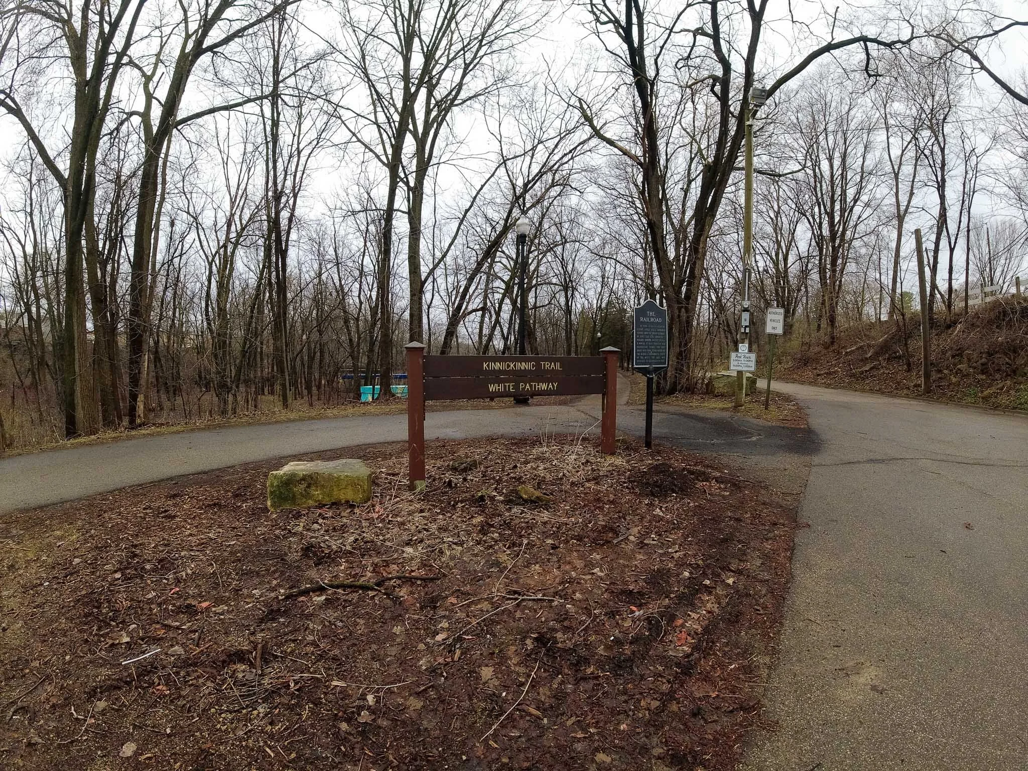 Hiking Freeman House to Kinni Trail in April-3.jpg