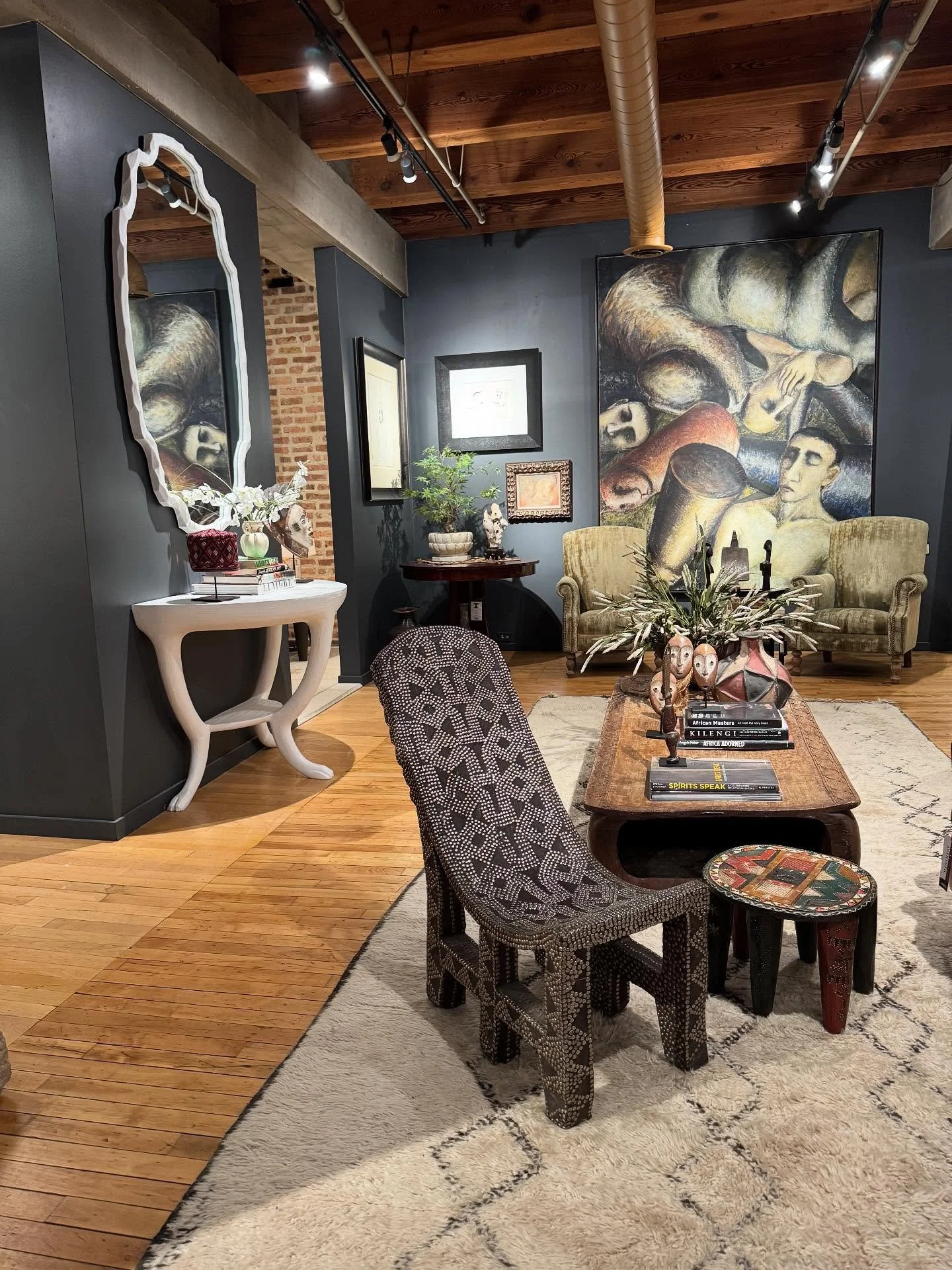 Visited Chicago last week and stopped in @beprimitive - 4 floors of incredible treasures, new and old. Collected by a couple over the course of 30+ years, Primitive has items from all over the world.