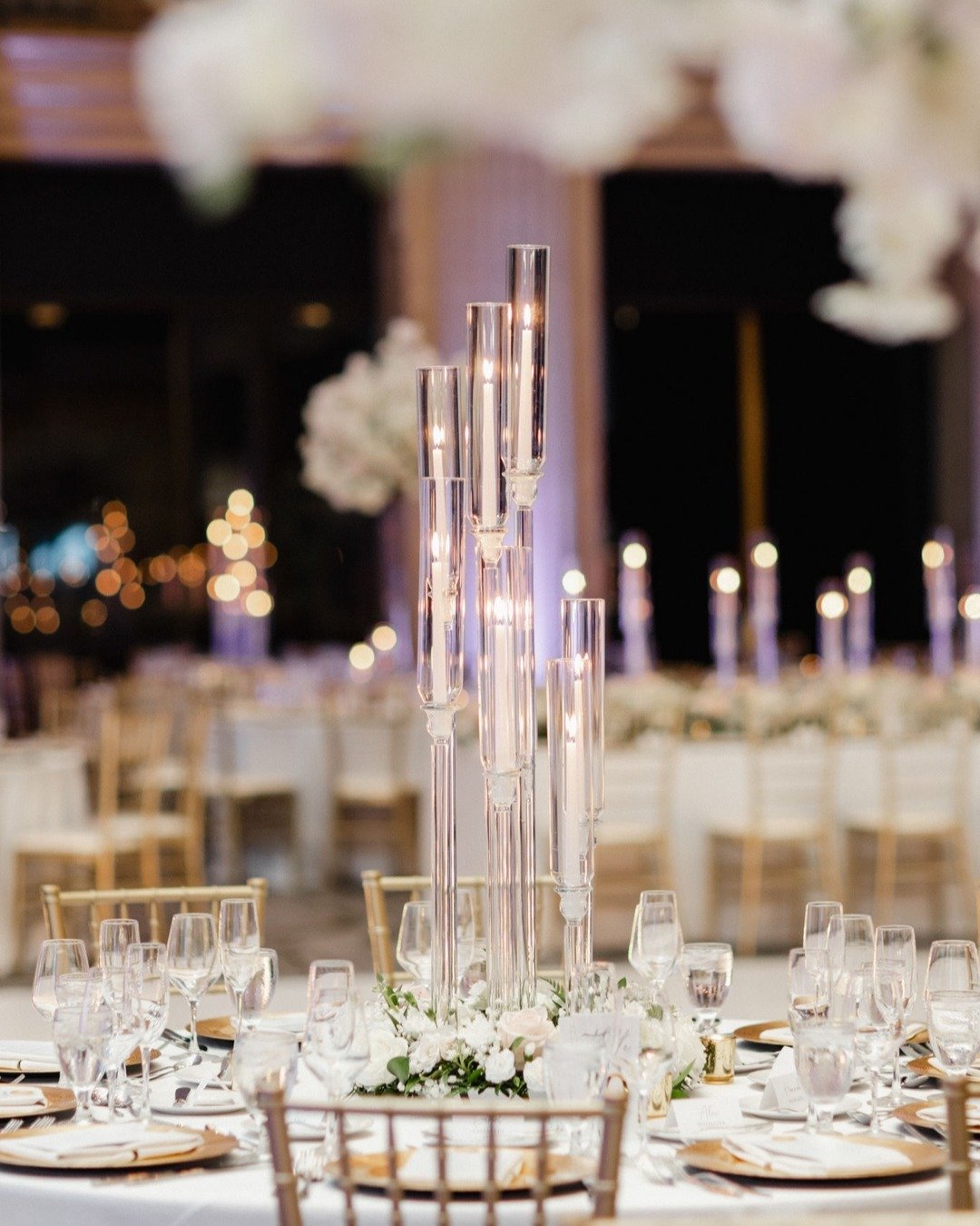 Our modern 8-Arm Candelabra in action

We're CLOSED tomorrow, Canada Day! 

#torontoflorist #weddingsintoronto #weddingtrends2025 #blushandwhitewedding #weddinginspo #weddingflorist #freshflowers #weddingcenterpieces #wedding #weddingflowers #wedding