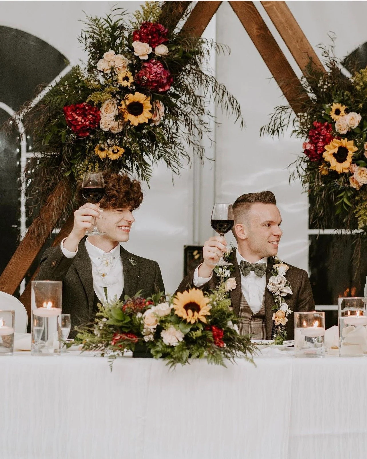 Wedding florals should feel curated, not crowded.

We design with intention &mdash; and rent d&eacute;cor + floral pieces for a cohesive look.

✨ Inquire to reserve your date

#EditorialWedding #WeddingFlorist #WeddingFlowers #WeddingDecorRental #Lux