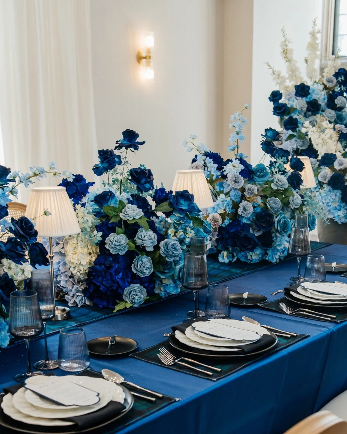 Plaid is making a comeback. Our feature for wedluxe is for the upcoming brides who want blue and plaid or if you want something unique ♡

#Asseenonwedluxe 

Credits
PHOTOGRAPHY AND CINEMATOGRAPHY @annakrasovska_photography
PLANNING @laylanassarevents