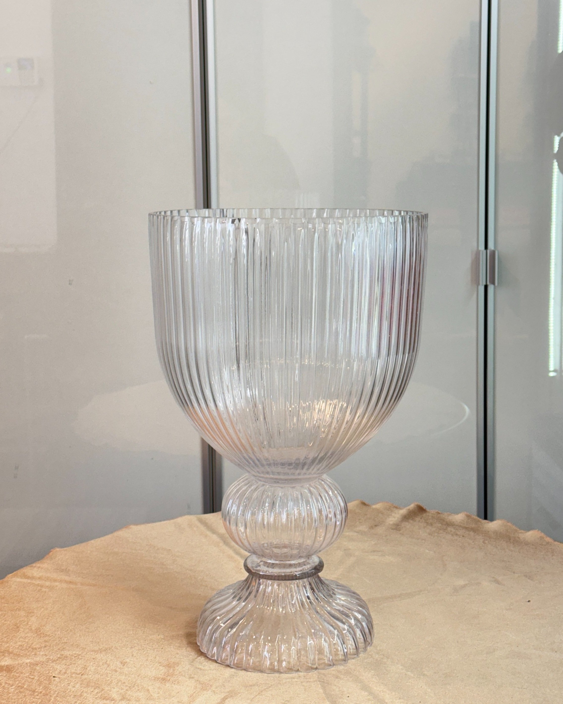 Glass Ribbed Urn (Large)
