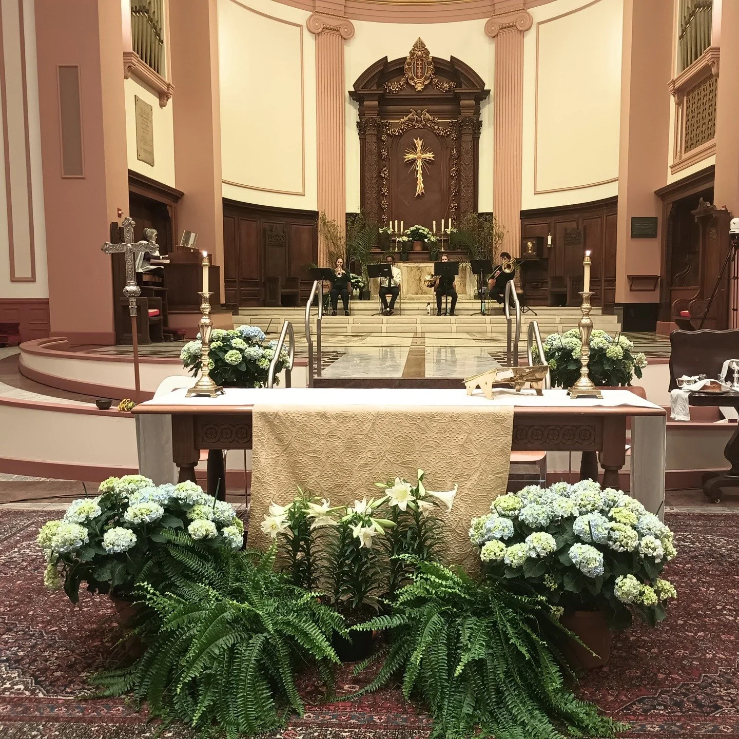 'This joyful Eastertide, away with sin and sorrow!'

It was wonderful to gather with so many throughout Holy Week, journeying from Palm Sunday to the quiet of the Garden, to the sorrow of the Cross - and then the joy of the Great Vigil of Easter and 