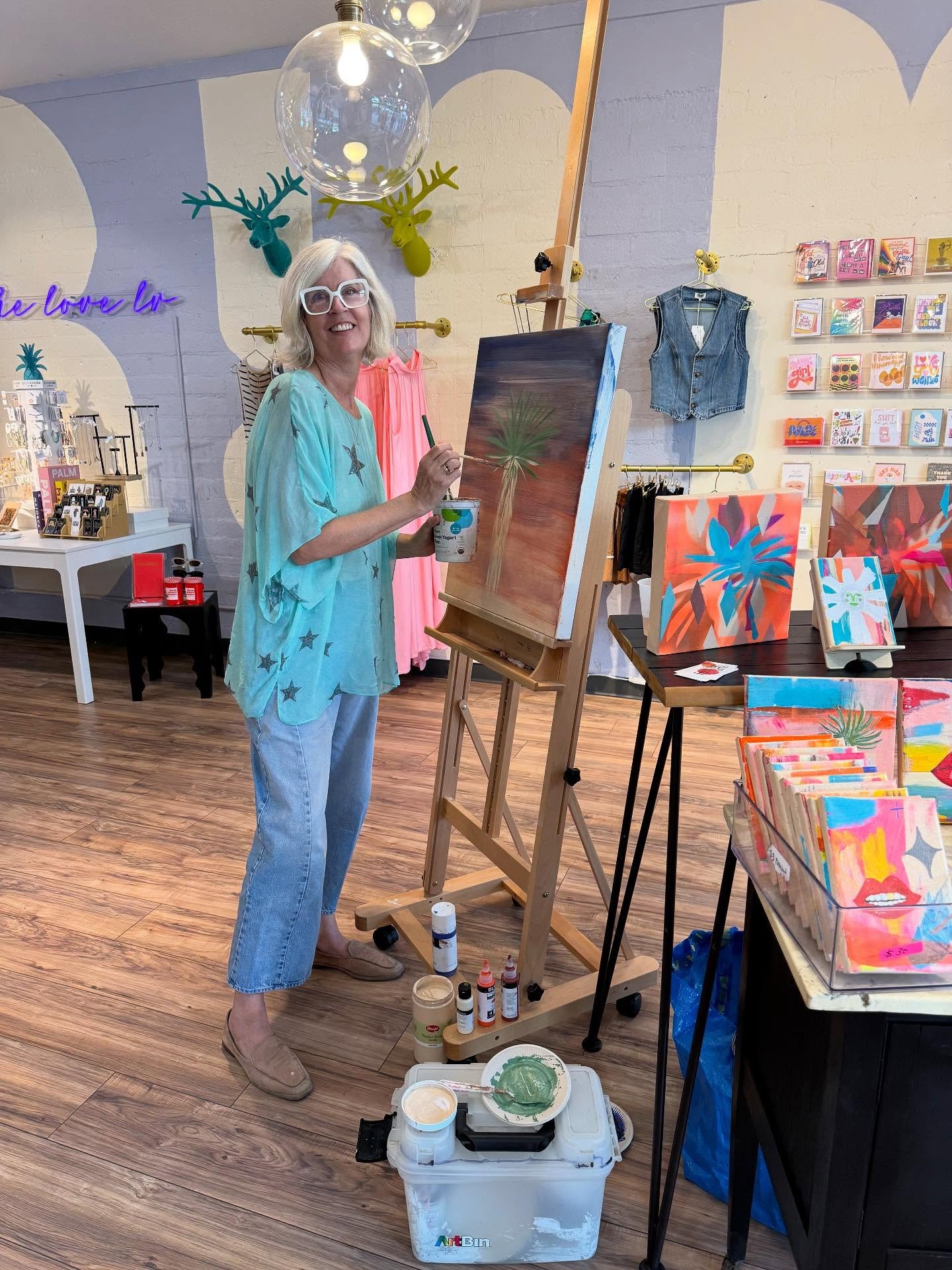 Such a fun night live painting at Art+Wine Walk. Thank you For the Luv @forthelove.lv for inviting me to participate!! So grateful for the support and comrade of the Las Vegas Arts district folks! @theneighborhoodshops #lvartist #livepainting #artwor