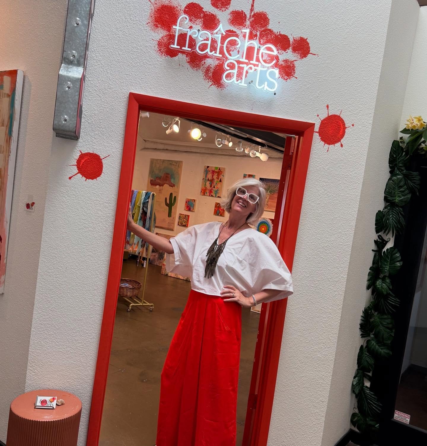 Tonight is First Friday! fraiche arts is open! #artgallery #artstudio #firstfriday #lasvegas @18bartsdistrictlv @theartsfactorylv @theneighborhoodshops