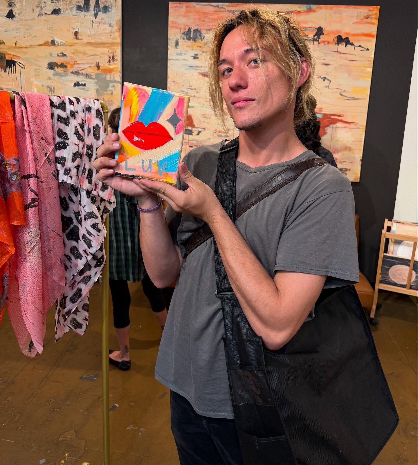 And that&rsquo;s a wrap! Thanks to all the fabulous people who dropped by fraiche arts this First Friday! Couldn&rsquo;t do it without you! Xoxo #artstudıo #lvartsdistrict #artgallery #fraichearts #artsfactory #artist