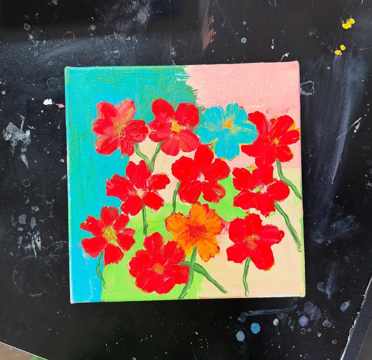 Some flowers to cheer us up this Sunday #flowers #artwork #flowerpainting #fraichearts #artstudio #artsfactory