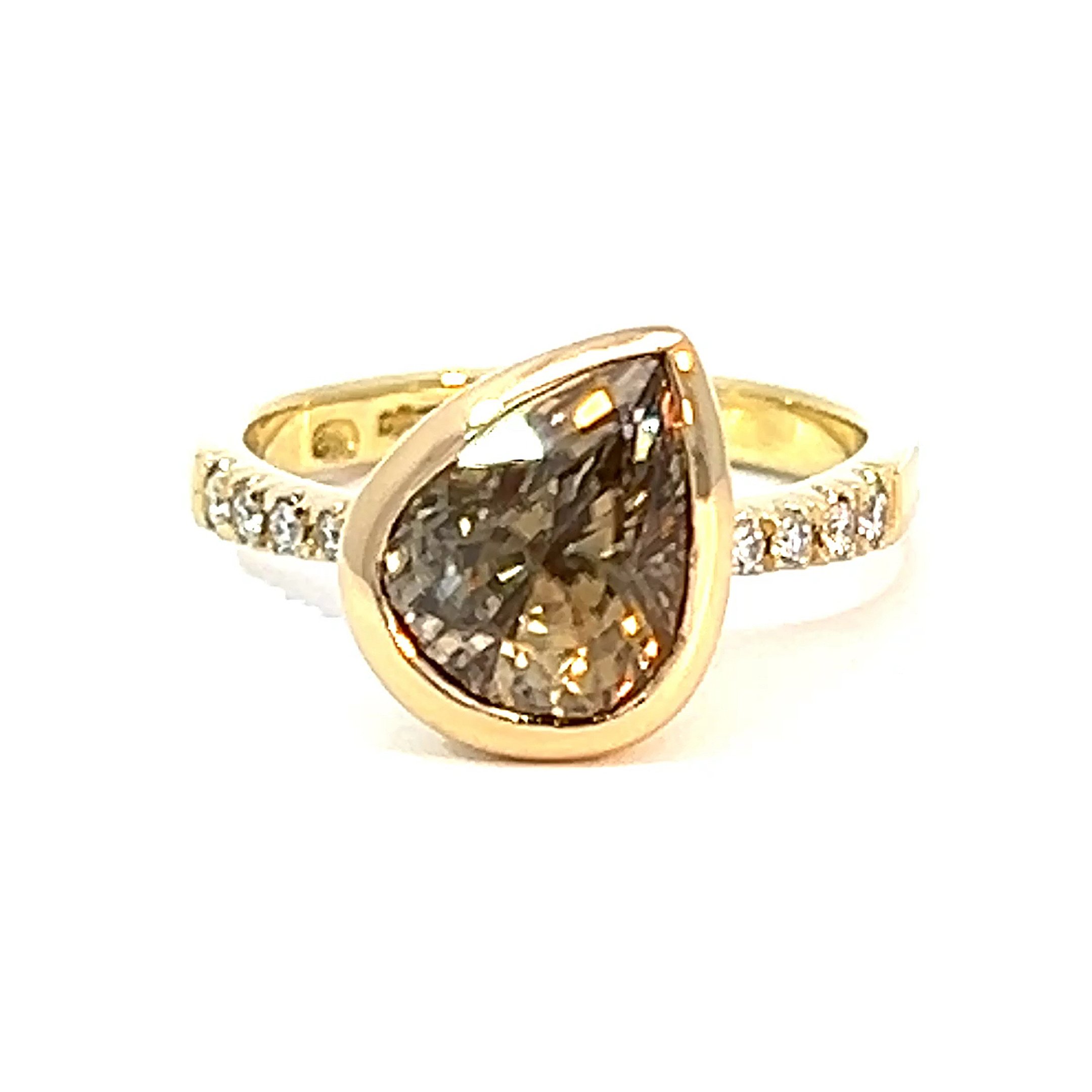 oblique zircon 01.jpg