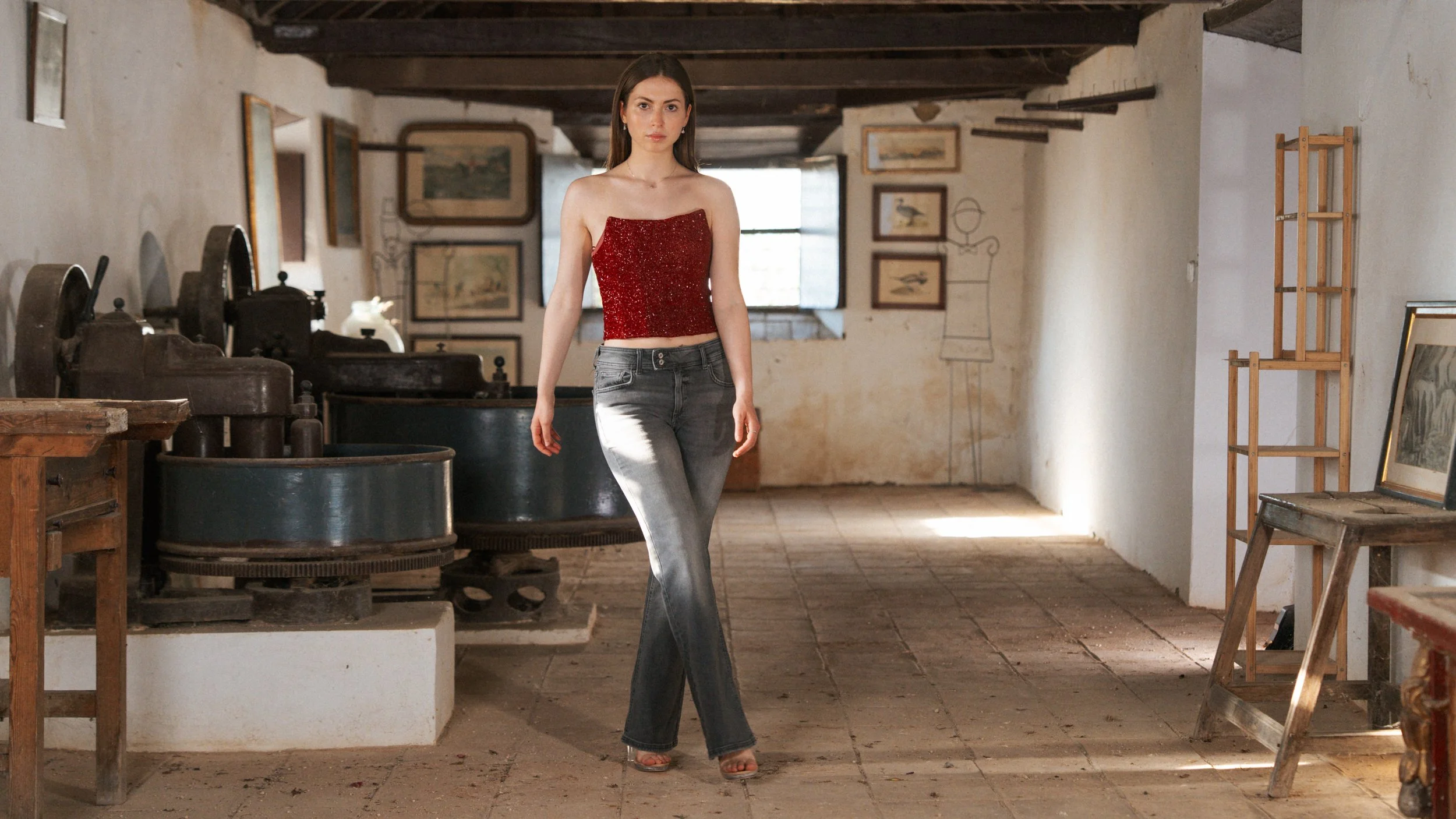 LGD INSIDE RUNWAY-306.jpg