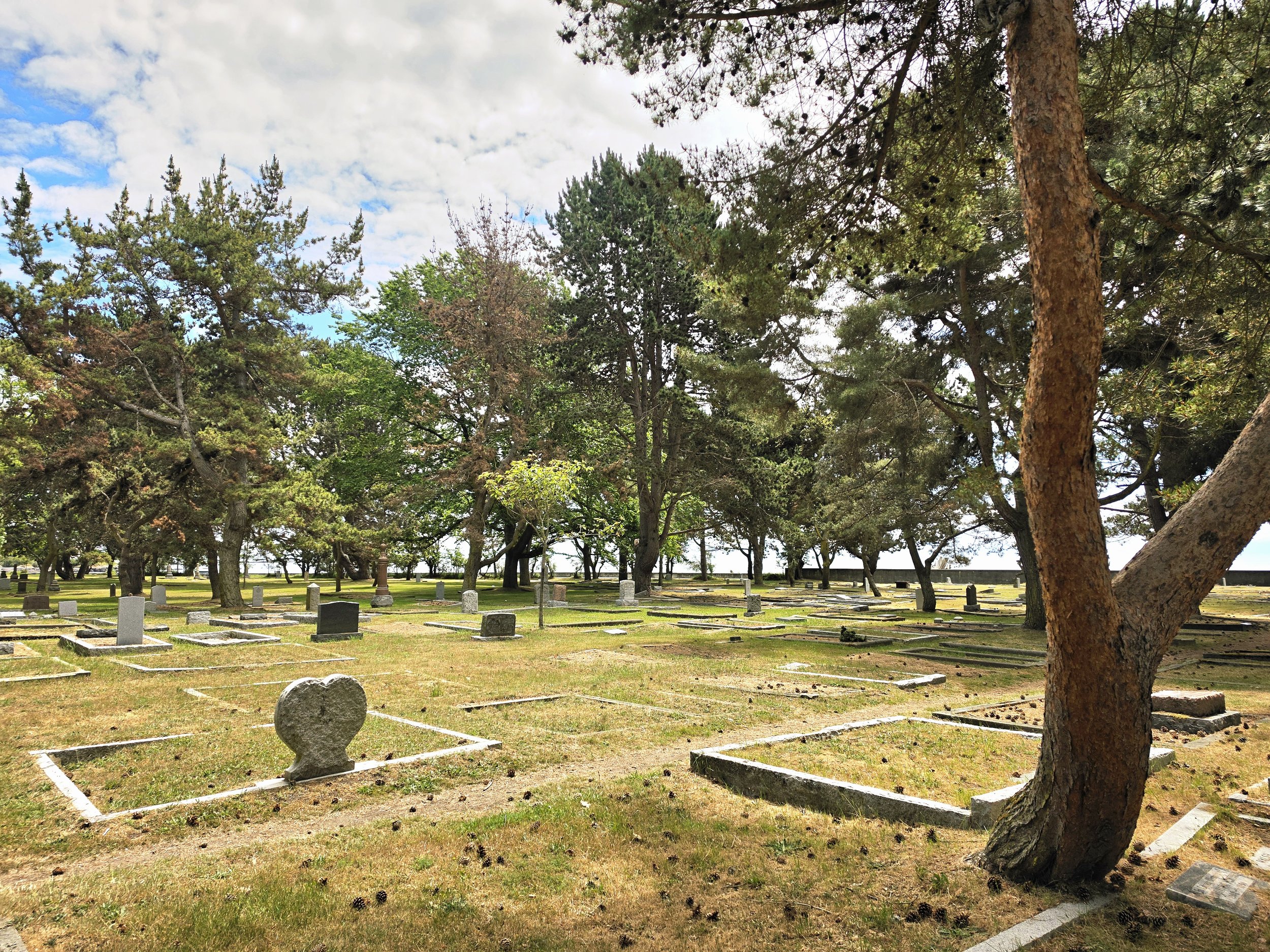 Ross Bay Cemetery Fairfield Victoria Dallas Road