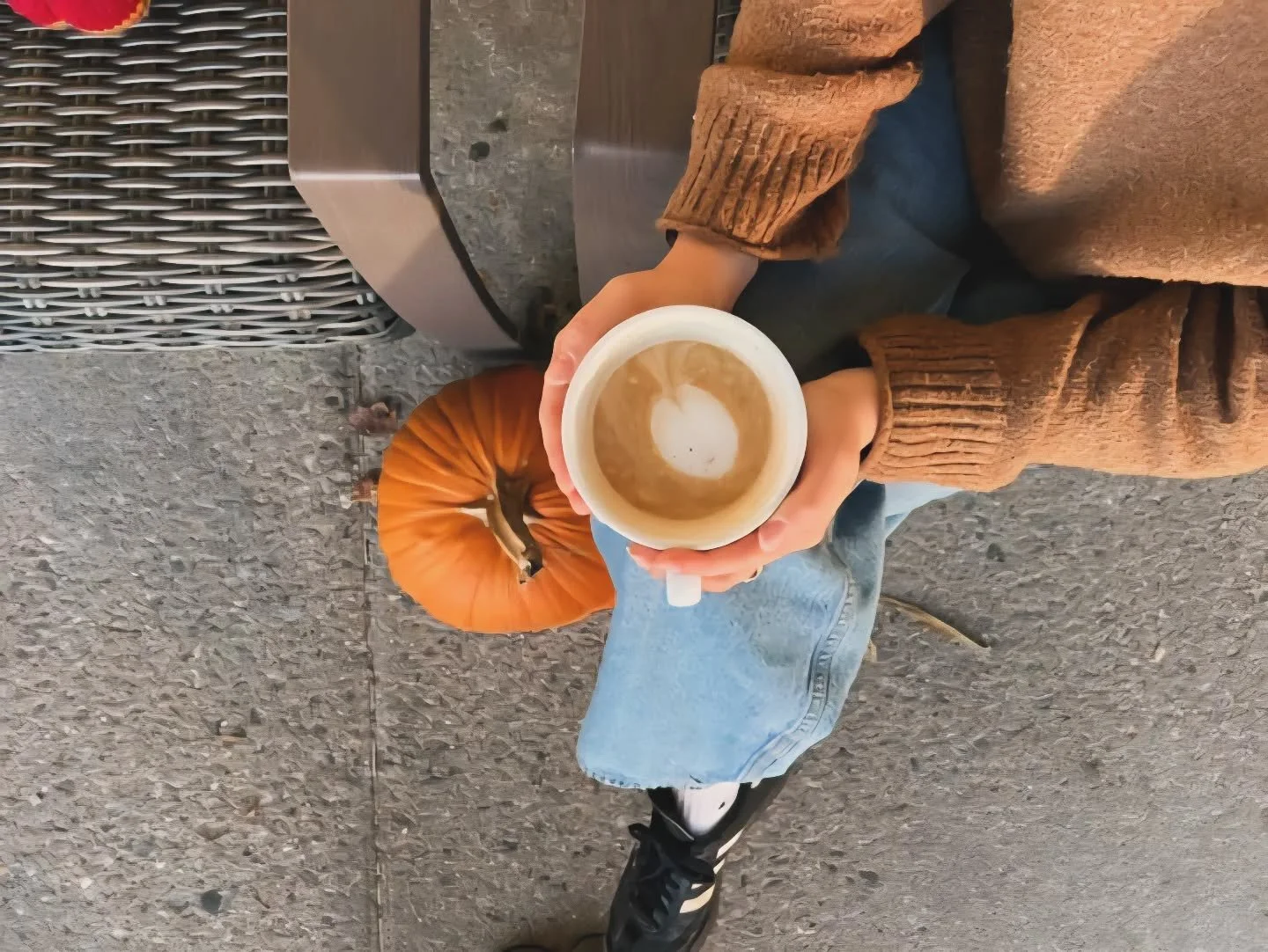 Introducing the Pumpkin Pie Latte — the flavor of fall in every sip. ๐ฅงโ Come taste the season!
-
-
-
#PumpkinPieLatte #FallSpecial #TasteOfFall #CoffeeSeason #PumpkinLovers #CafeVibes #FallMenu