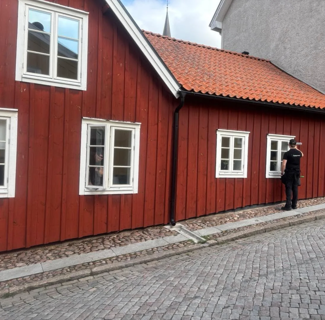 F&ouml;nsterputs i fina Gamla stan idag 😊