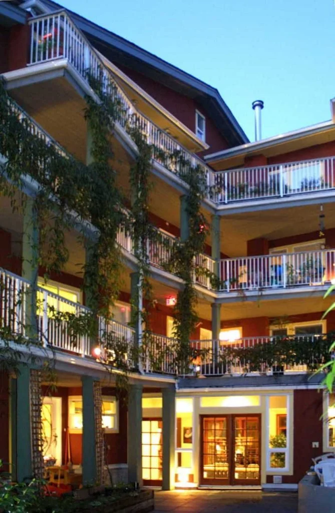QV-Courtyard-669x1024.jpg