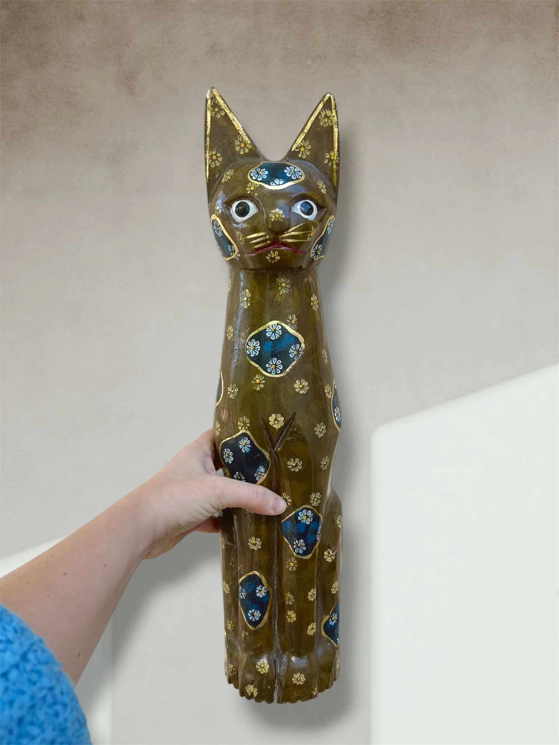 handcarved cat decor