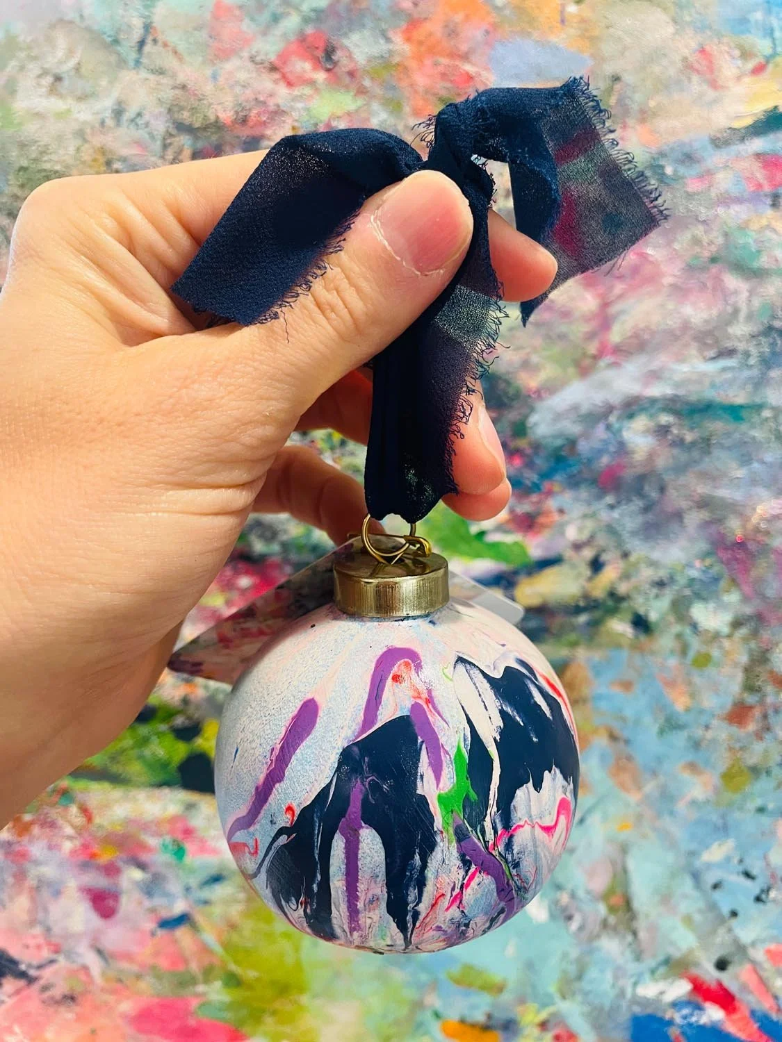 Ornament: Round Bulb #20 (2025)