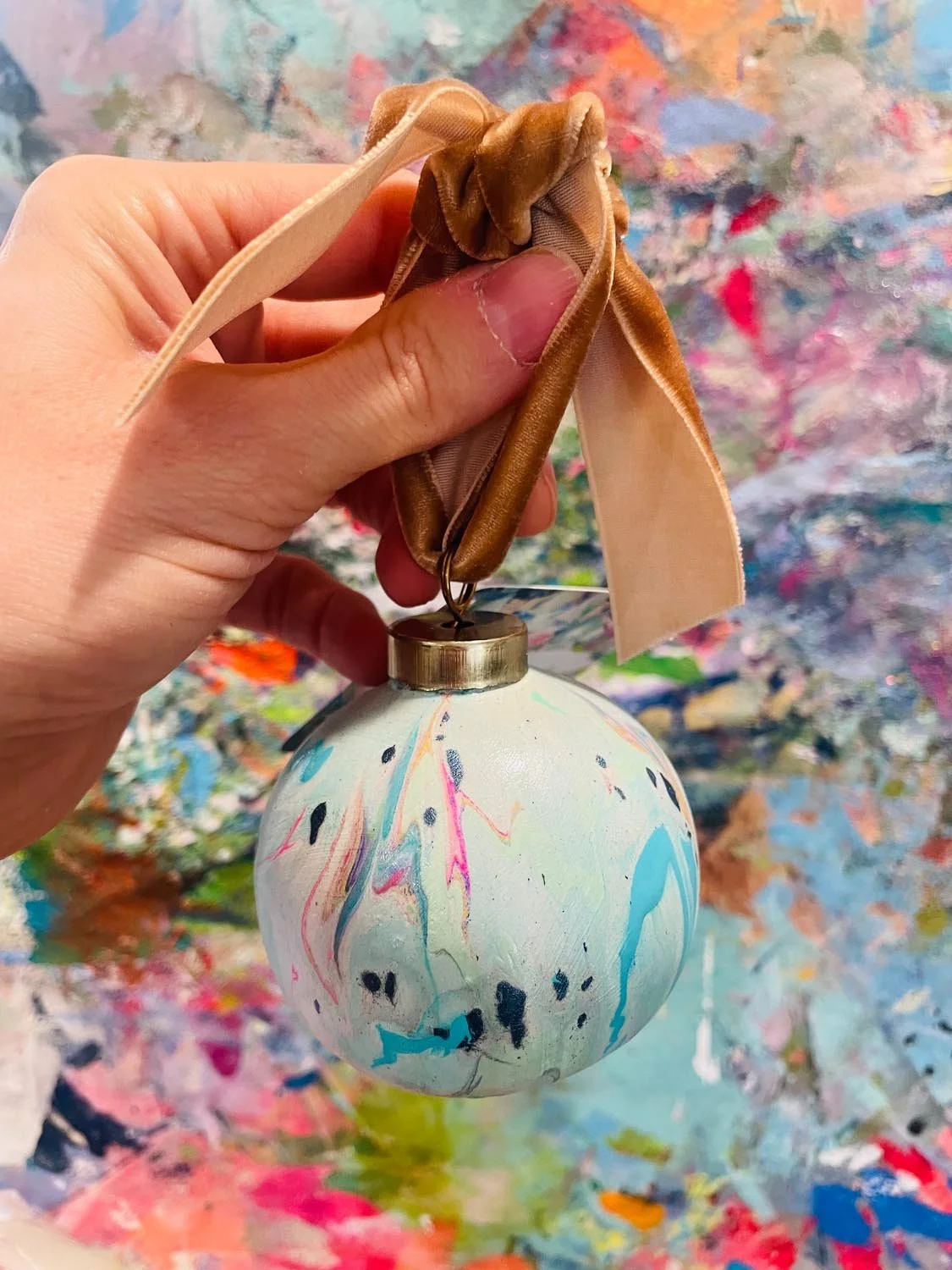 Ornament: Round Bulb #22 (2025)
