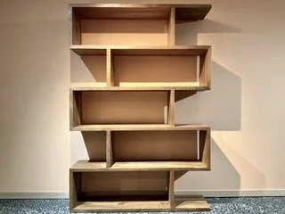 Zig-Zag Bookshelf