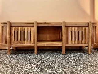 Calabria Media or Entry Bench