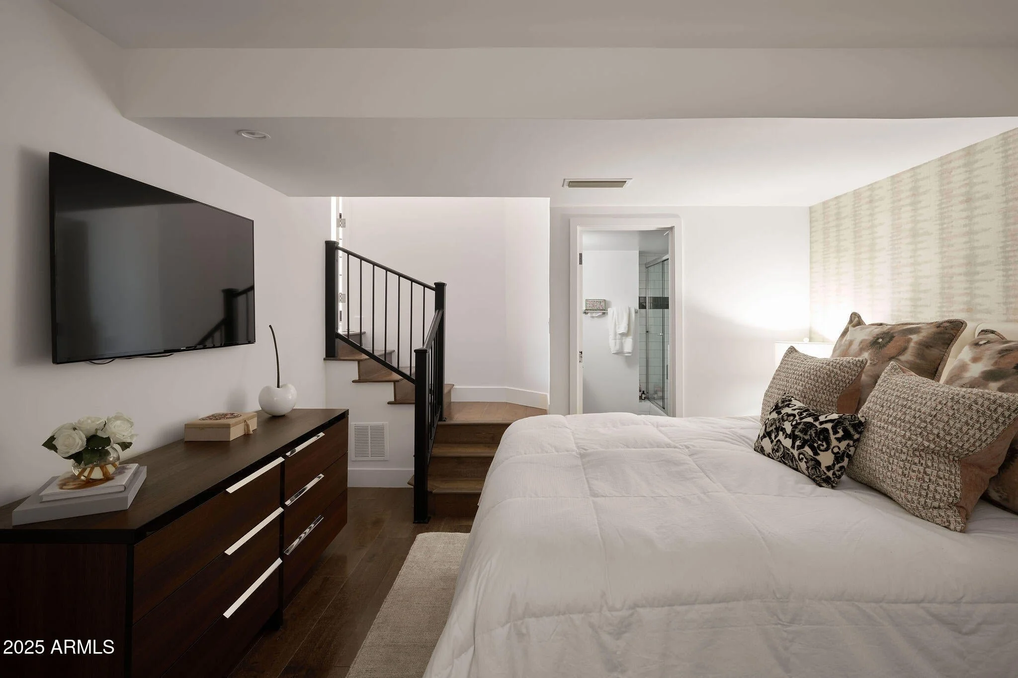 Secondary Luxury Bedroom with Ensuite and custom designer wallpaper in paradise valley arizona