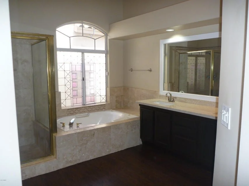 Primary Bath - Before