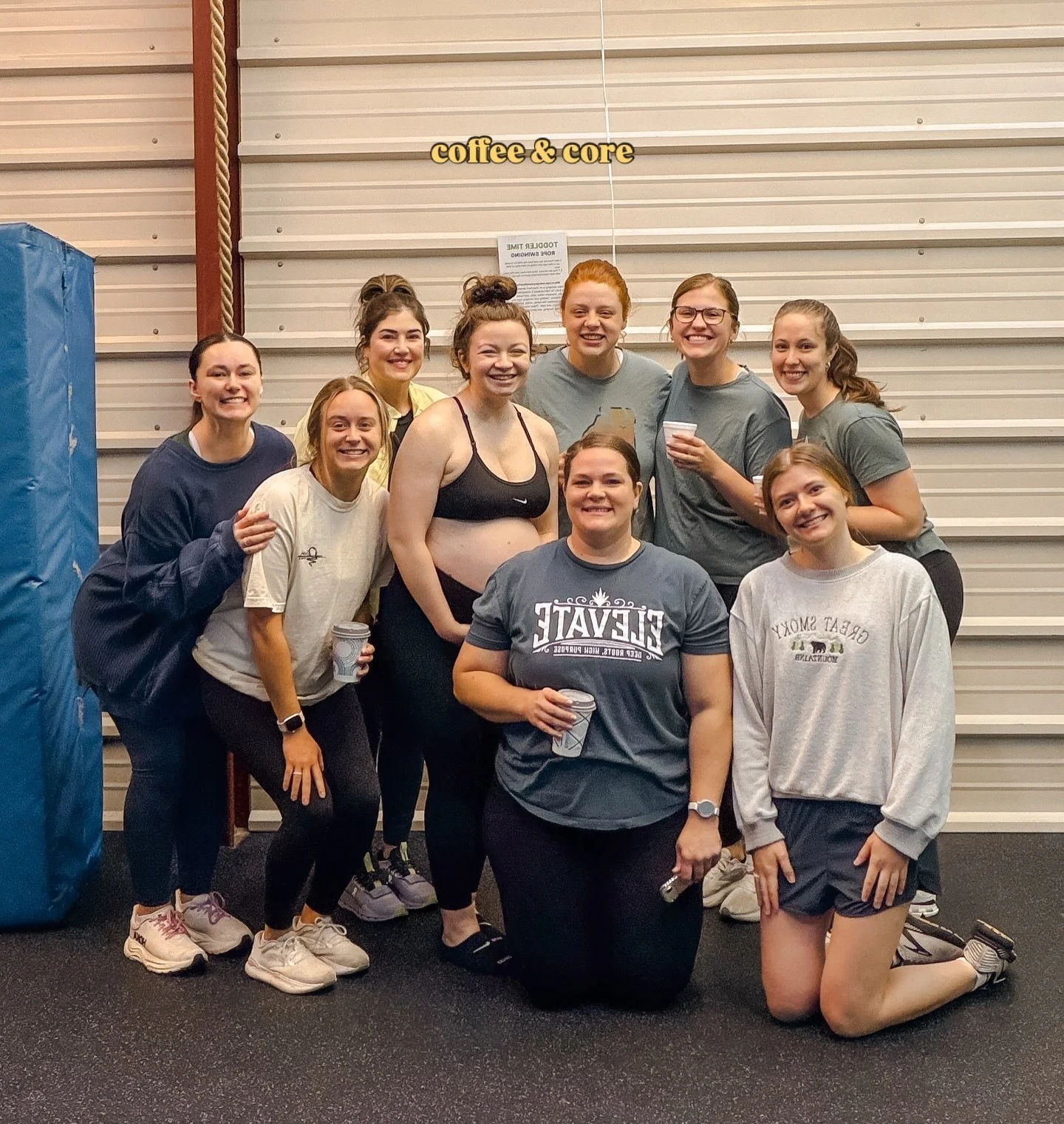 another coffee &amp; core and with lots of new faces this time 🫶🏻 

today we talked about the importance of rib cage mobility to manage pressure in the abdomen and get that snatched waist everyone wants, and also why the snatched waist is about far