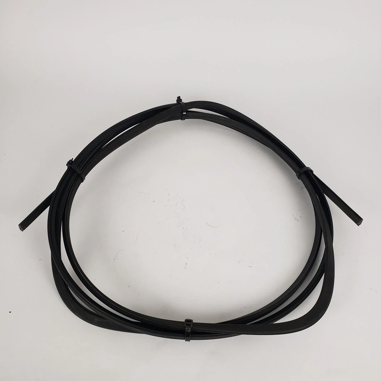 BMW E30 Front Windshield Glass Glazing Window Decorative Strip Black 51311968445