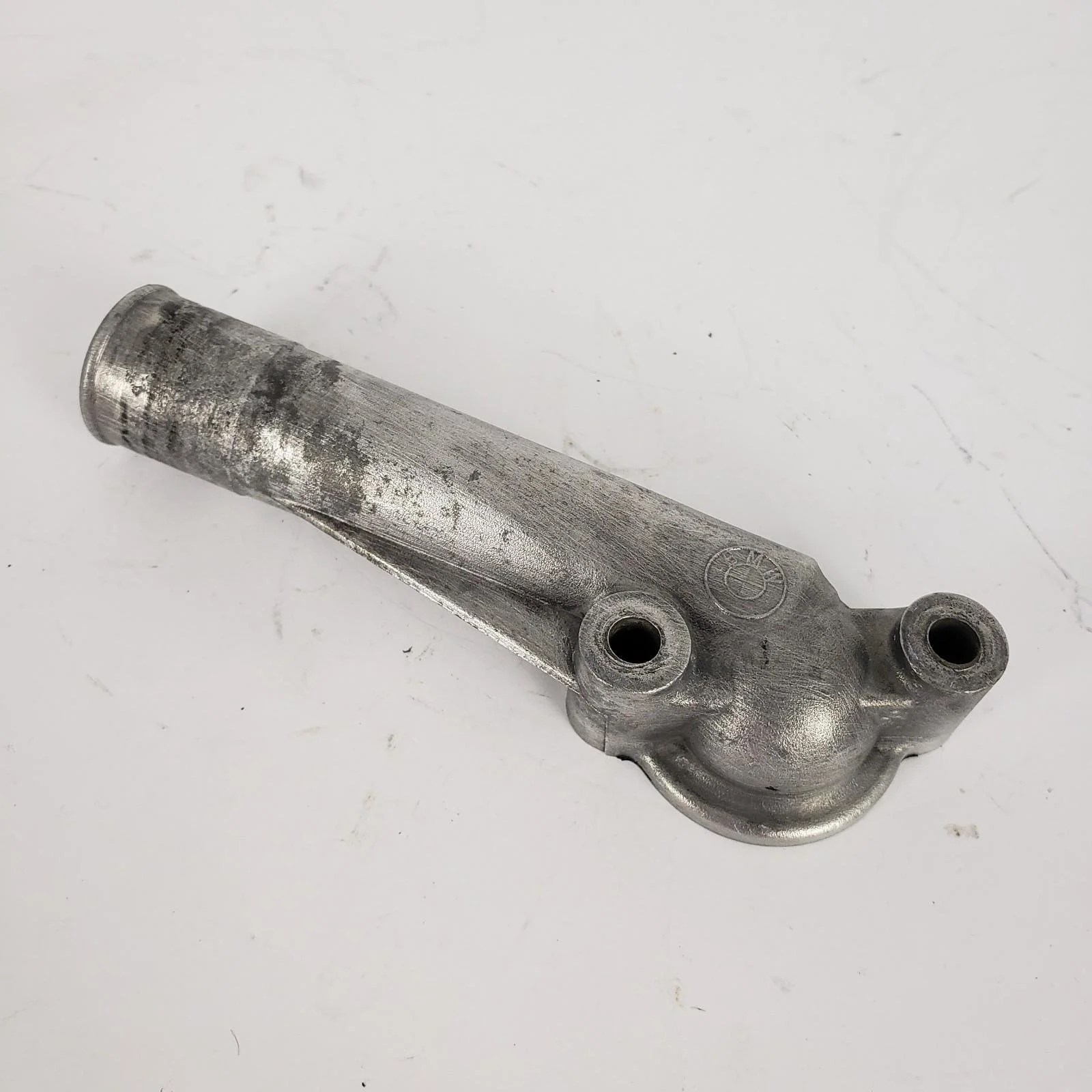 BMW E21 E12 E30 E28 E34 Cylinder Head Coolant Flange Connector Pipe 11121264599