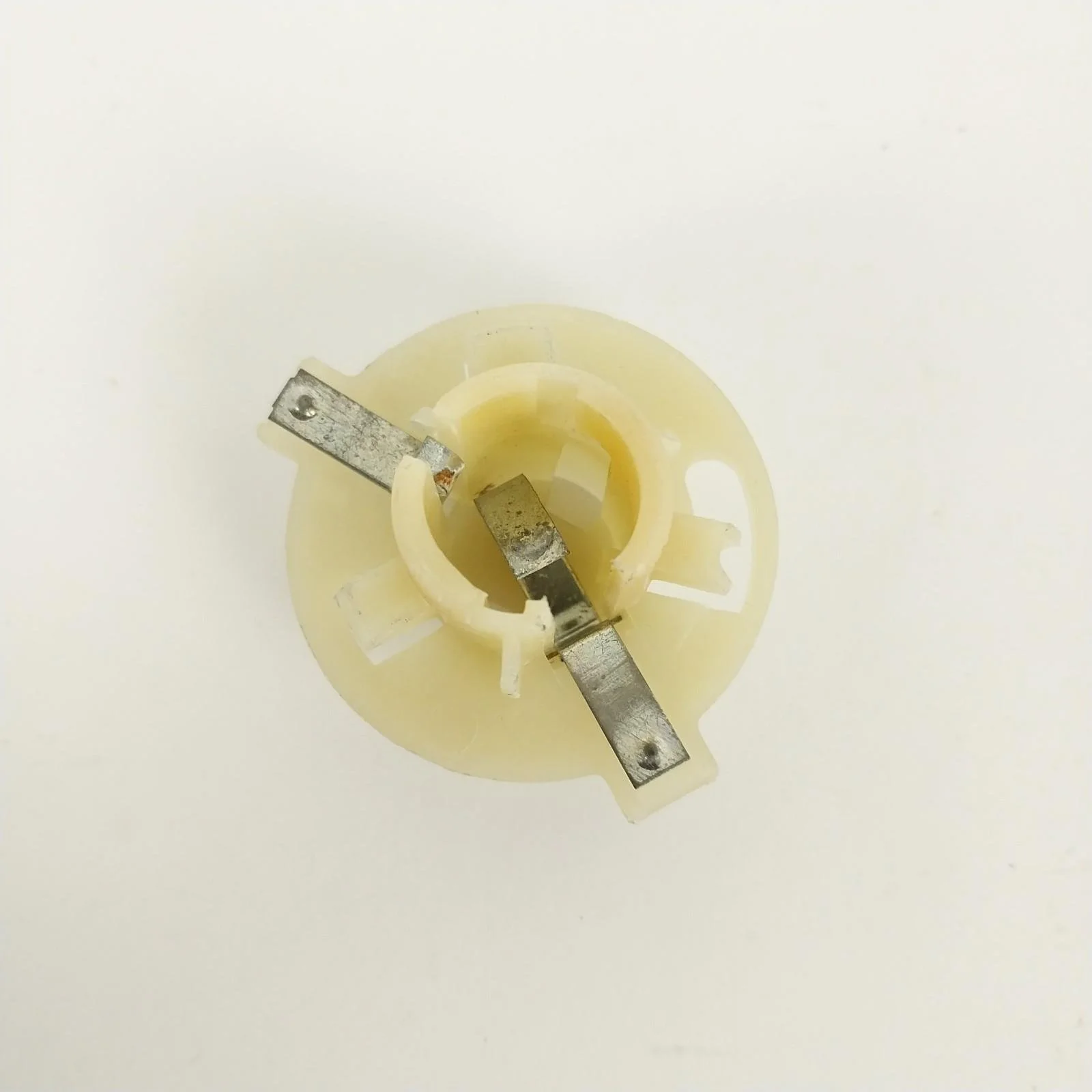 BMW E28 OEM Hella Rear Taillight Tail Light Bulb Socket 63211369270