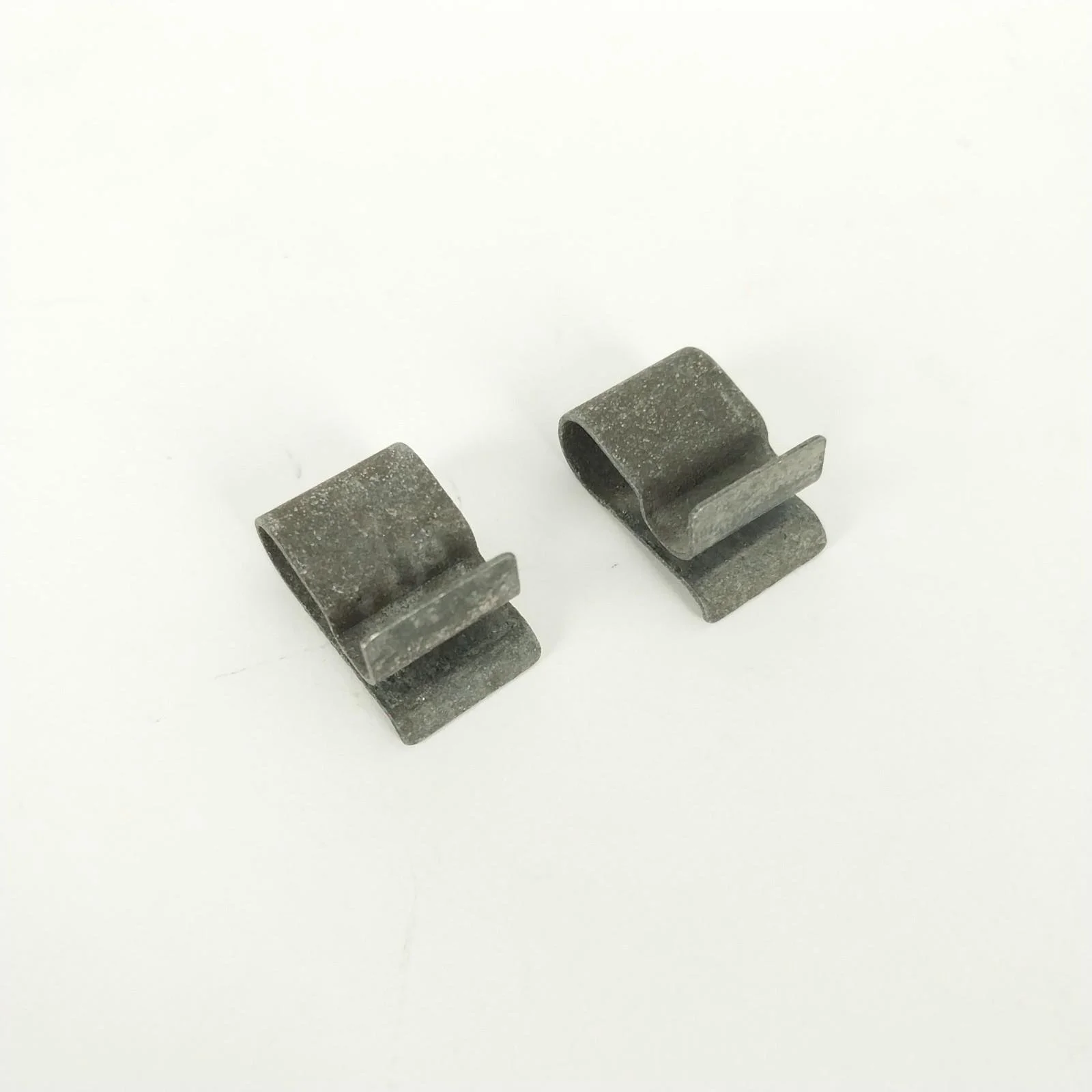 BMW E21 E28 E30 Front Grille Grill Mounting Clamp x2 51131872146